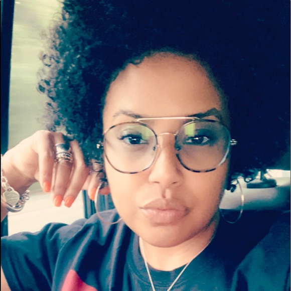 Hello Poshmark! - Picture 2 of 3